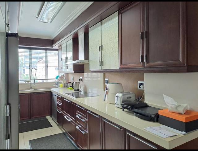 3 BEDROOM APARTMENT FOR SALE IN OVERPORT